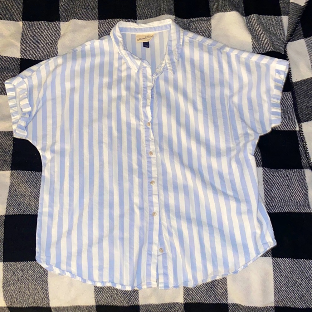 Striped short sleeve button down by universal thread.